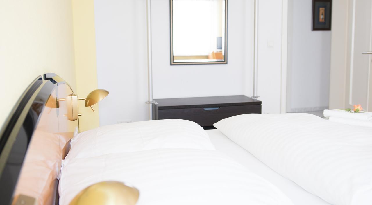 Pension Tokus Nuremberg Bagian luar foto
